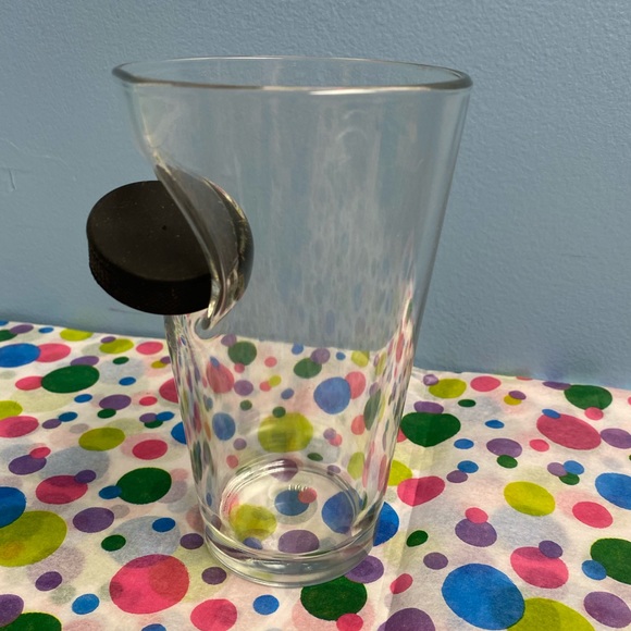 New! Benshot Slapshot Ice Hockey Beer Pint Glass NIB! 🏒 - Picture 8 of 12